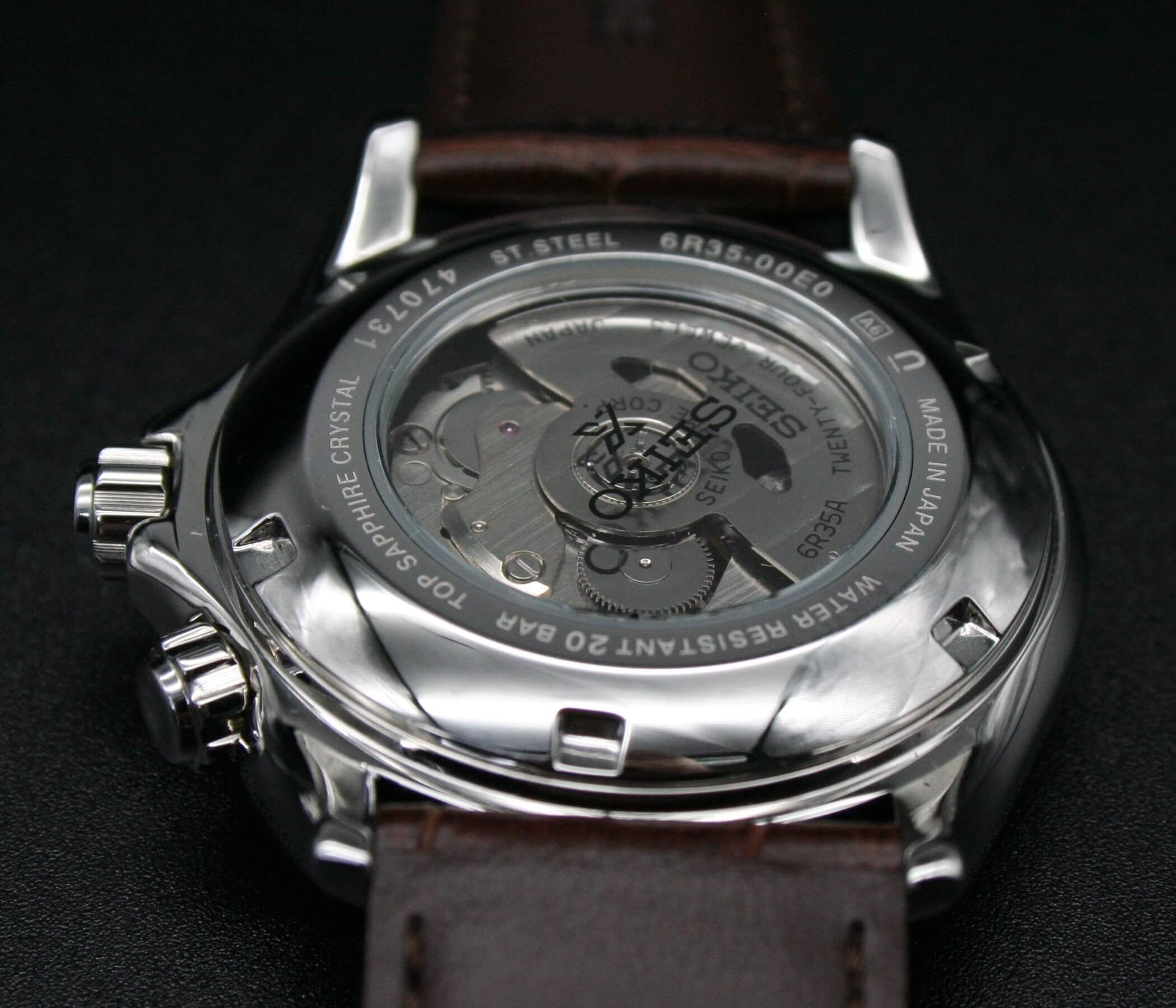 Montre Seiko Alpinist disponible à la location chez Timespark